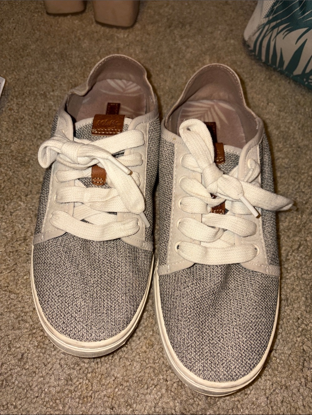 Olukai Pehuea Li Gray Lace-Up Sneakers